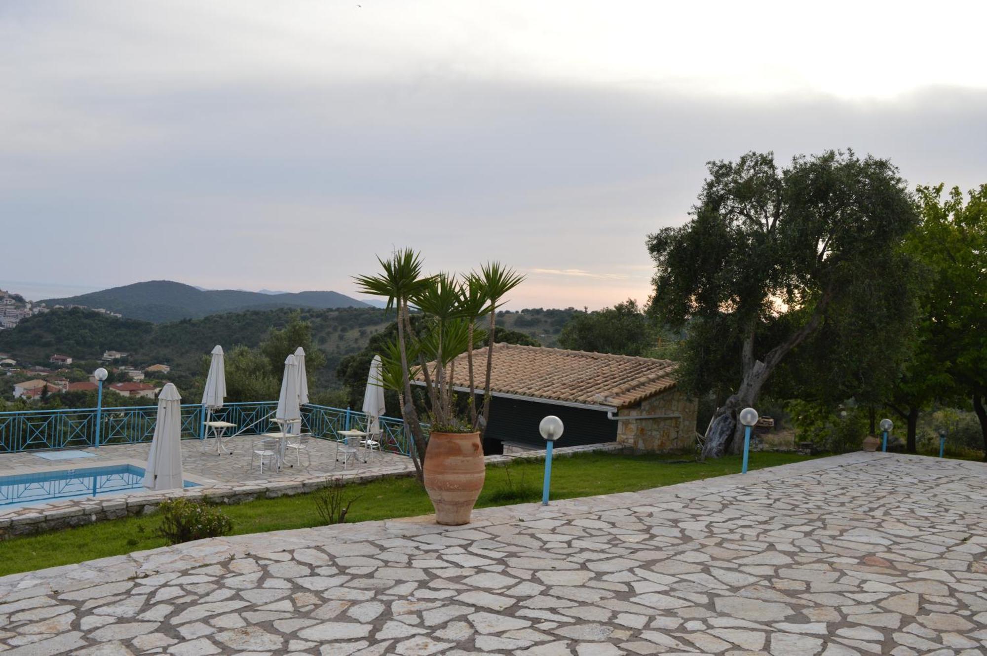 Dallas Studios Sivota  Ruang foto